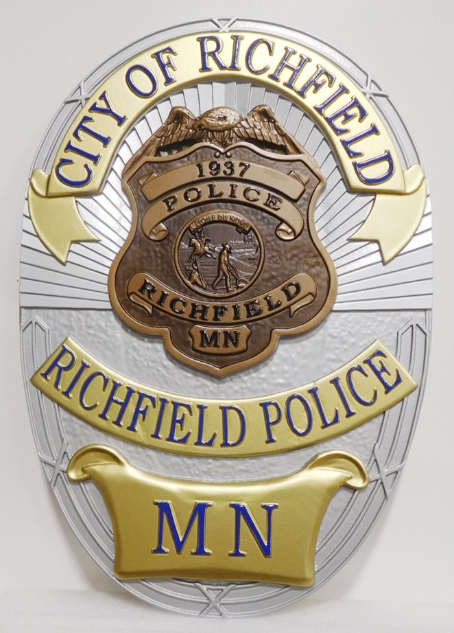 PP-1315 - Carved Plaque of the Badge of the Police of the City of Richfield, Minnesota, 3-D Artist-Painted