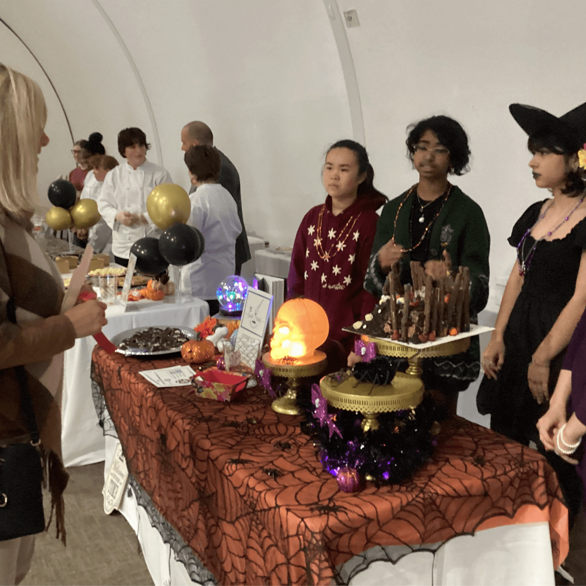 HOSPITALITY & TOURISM