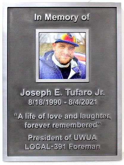 GC16549- Carved "In Memory of Joseph E. Tufaro Jr." Wall Plaque with Photo