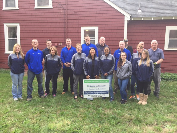 SHP Volunteers help Habitat