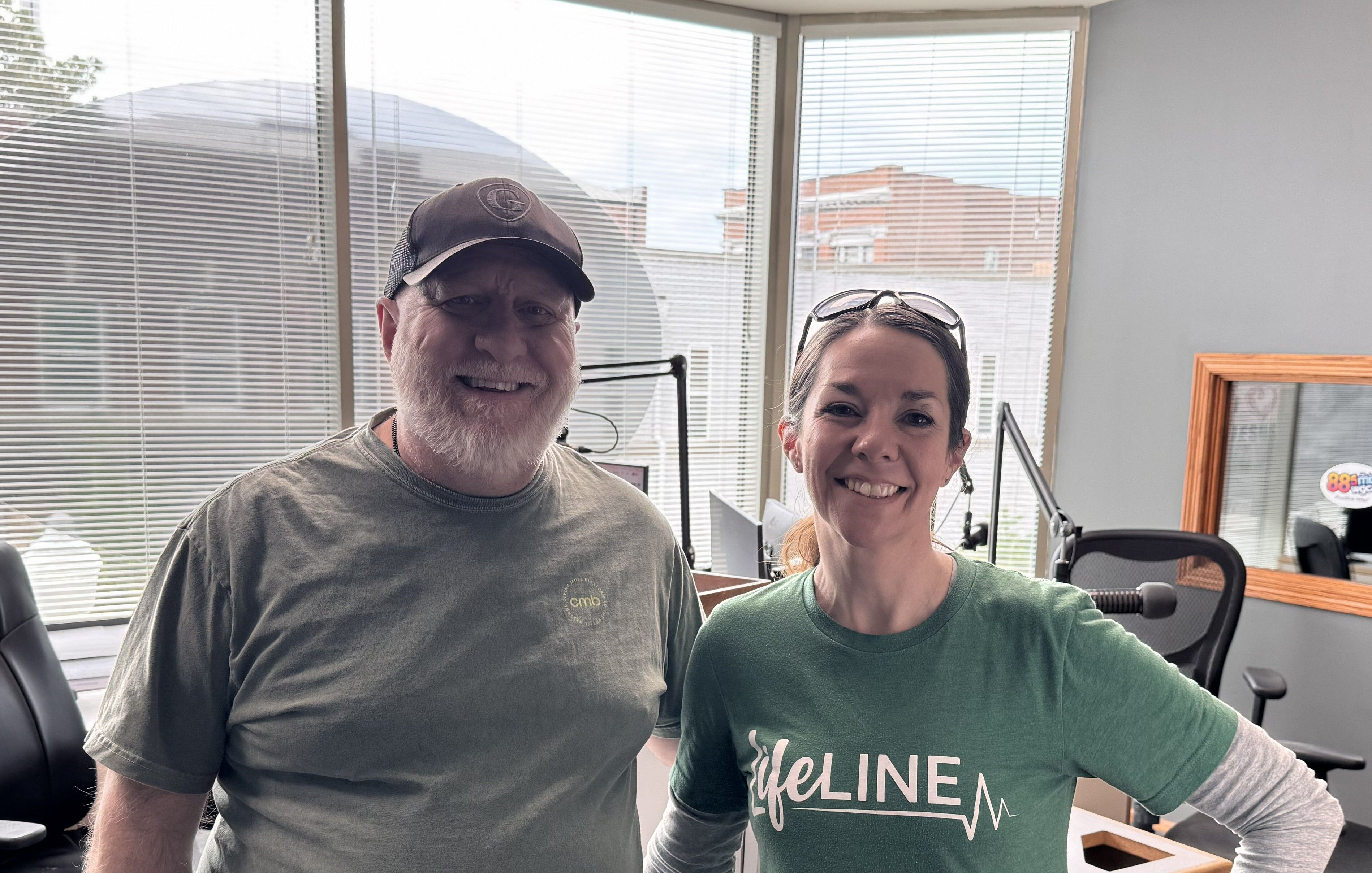 The Morning Mix with Lifeline