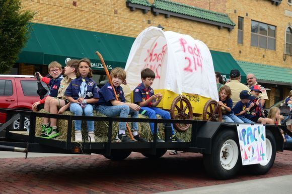 Trailer float full of scouts from Pack 214 at the Smoky Hill Museum Street Fair parade.