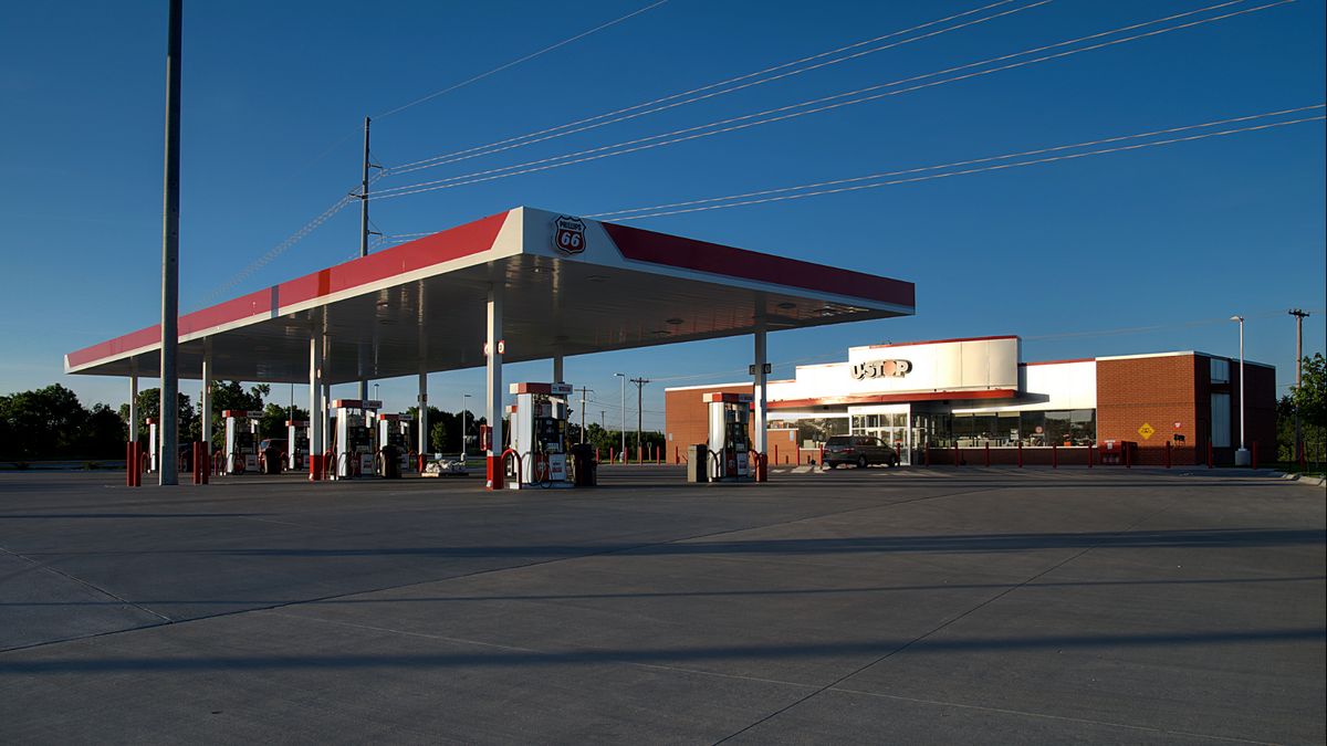 UStop Convenience Store, 84th & Cornhusker Hwy, Lincoln, NE Retail