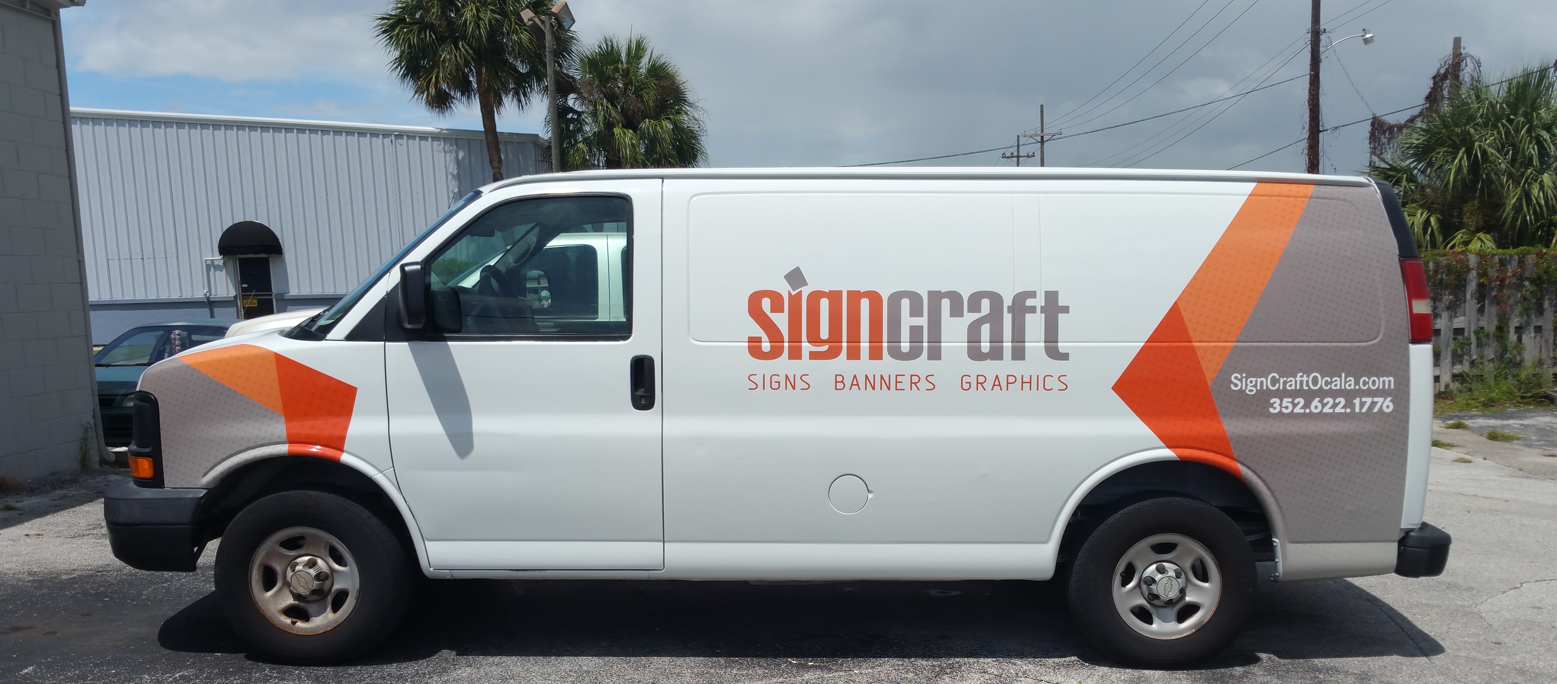 Vehicle Lettering & Graphics