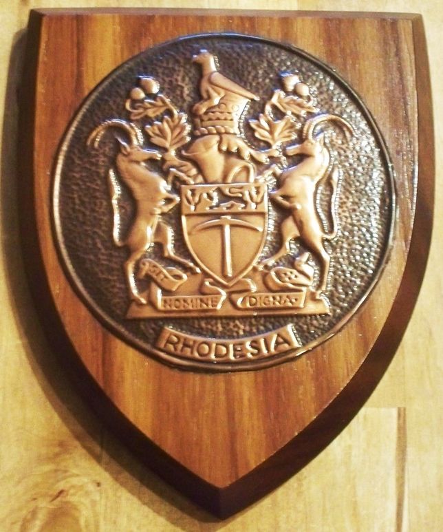 XP-2080 - Carved Shield Wall Plaque of Country Coat-of-Arms / Crest, Bronze Plated with Mahogany Wood 