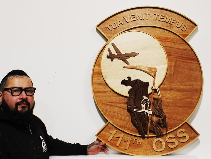 LP-4720 - Carved Plaque of the Crest of the Air Force's 111th OSS Squadron, "Tua Venit Tempus", 2.5-D Layered, Various Woods