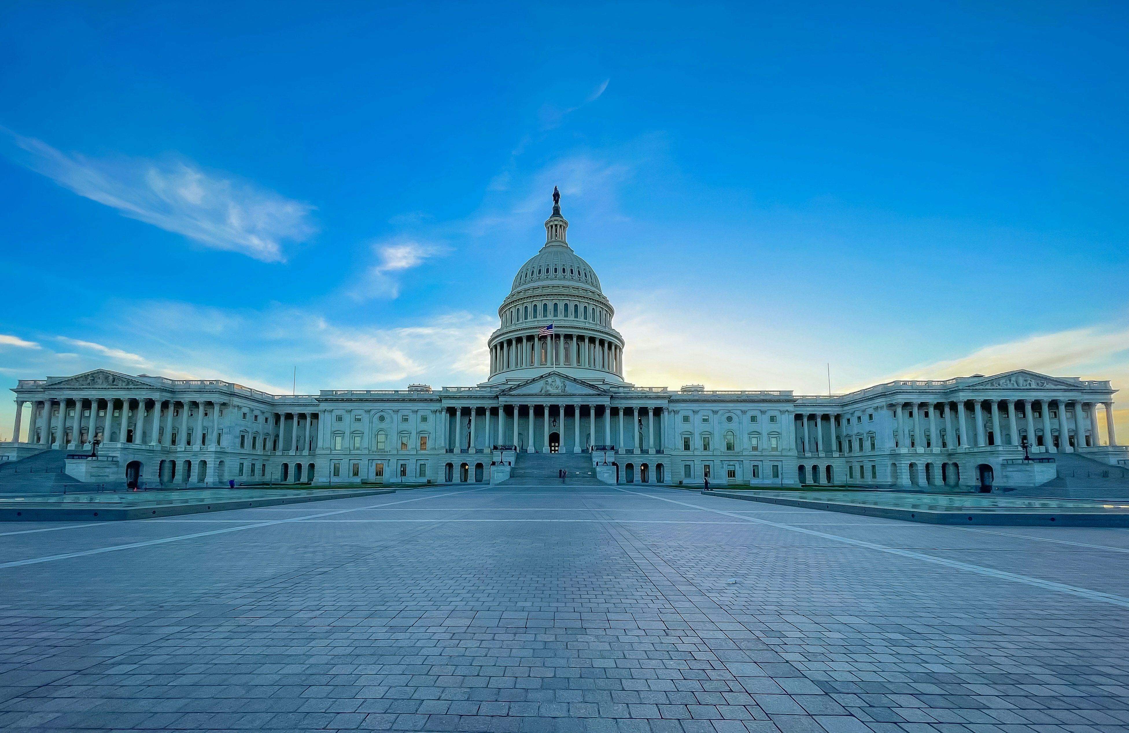 Photo of the U.S. capitol at sunrise