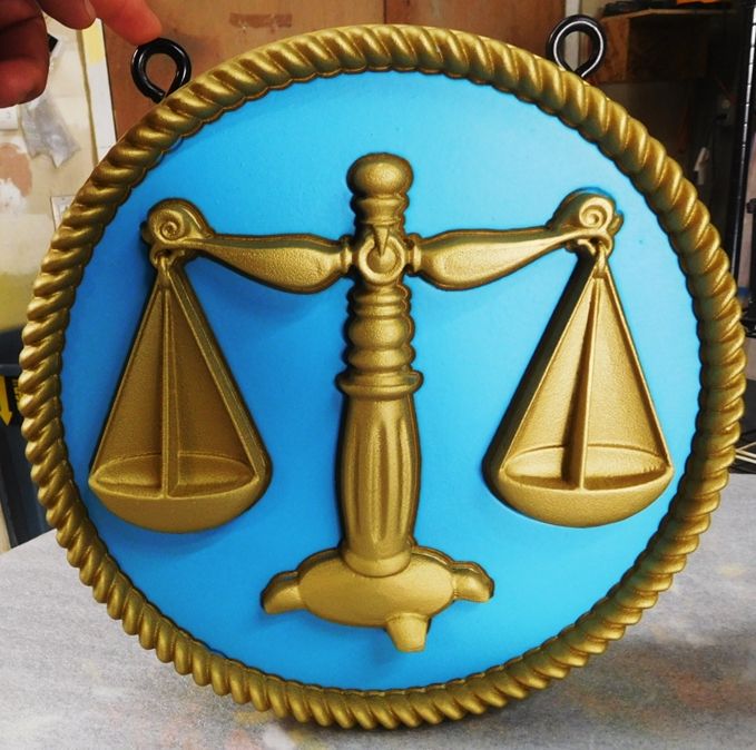 A10913 - Carved, Brass-plated Plaque with Scales of Justice and Rope Border