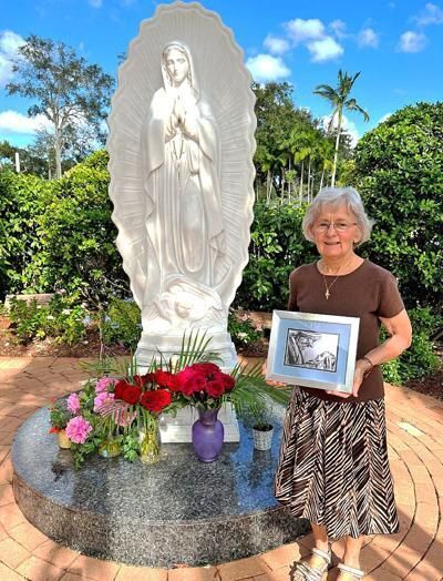 Diocese honors respect life volunteer at state conference