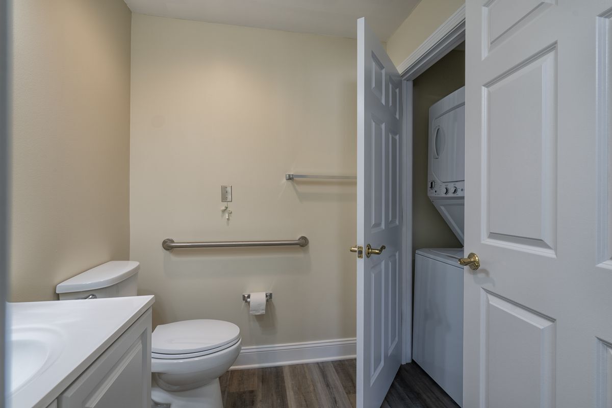 CatamountA guest bath