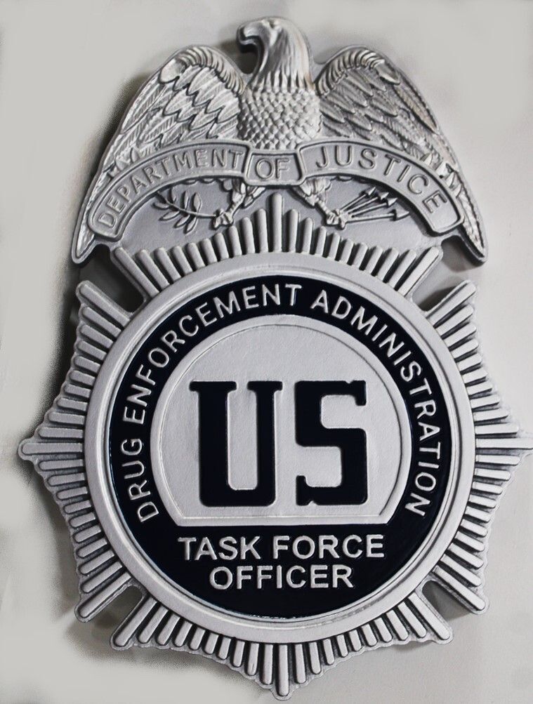 PP-1511- Carved 3-D Bas-Relief Wall Plaque of the Badge of a Special Agent, Drug Enforcement Administration (DEA), US Department of Justice