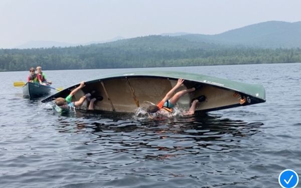 Canoe Voyageurs