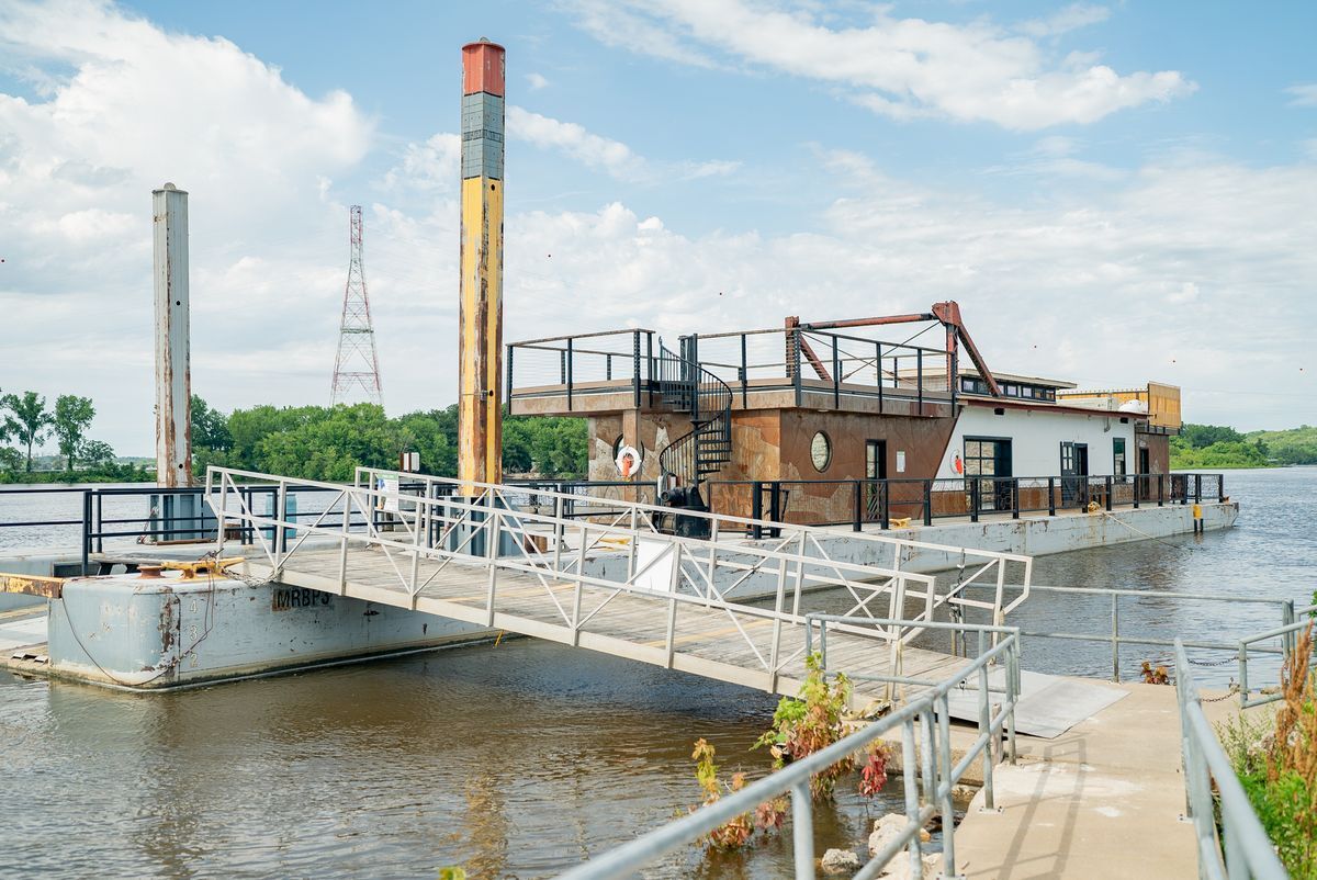 Outside the classroom (1)