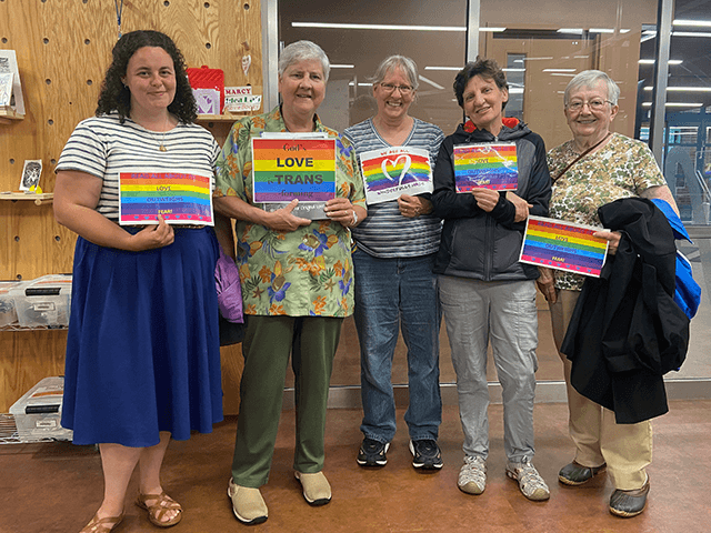 Sisters participate in Read In supporting LGBTQ+ library patrons
