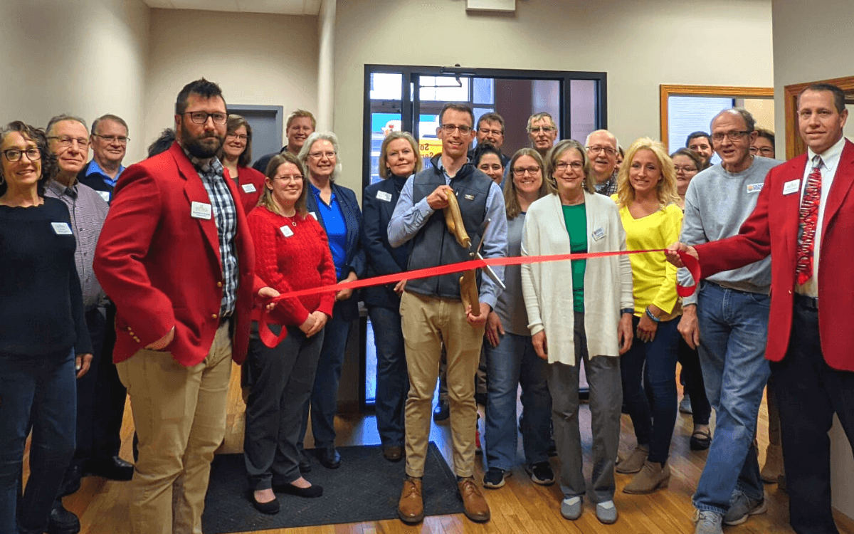 Hastings CSS joins Hastings Chamber of Commerce, celebrates with ribbon cutting