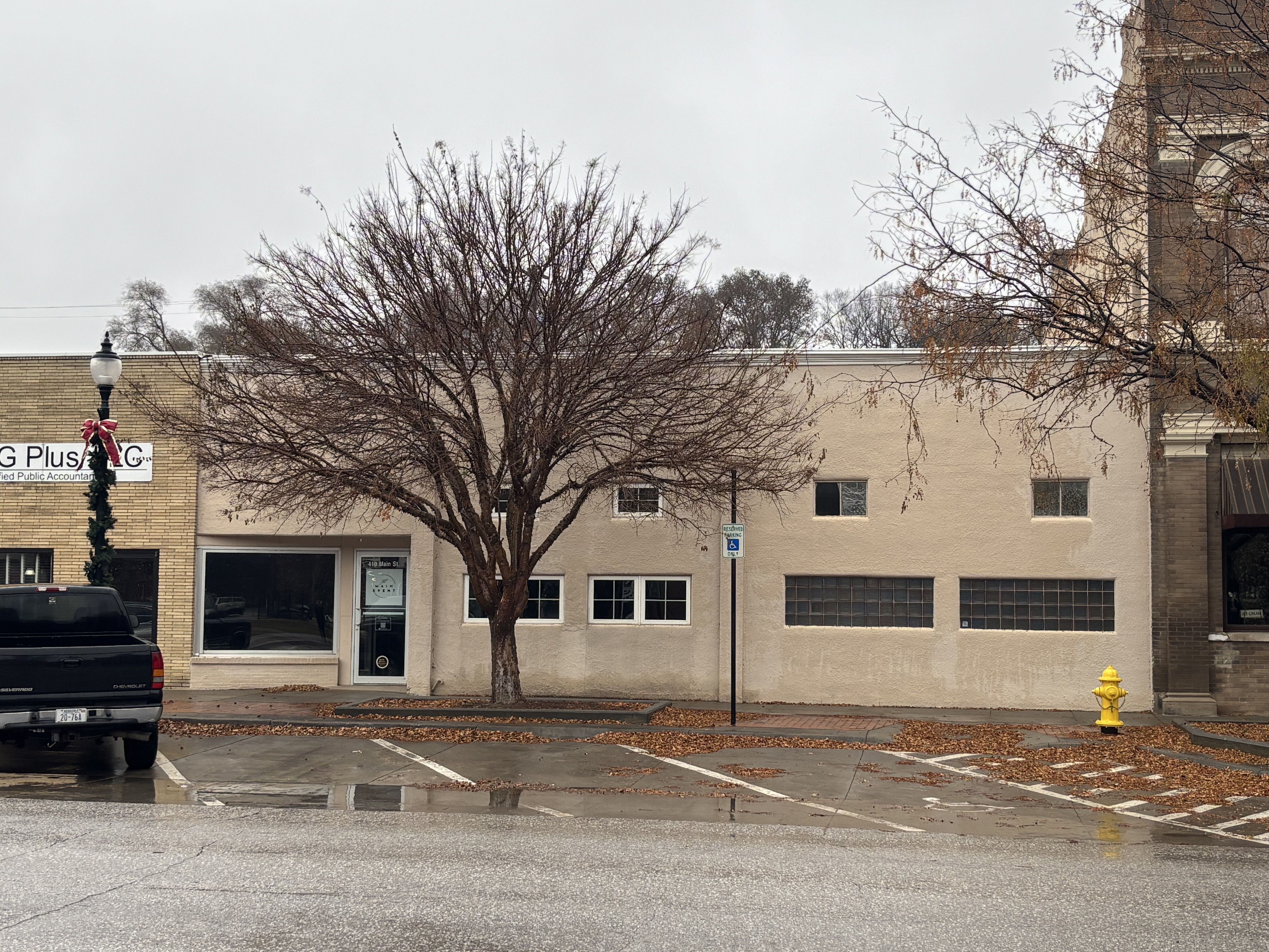 Plattsmouth, The Main Event