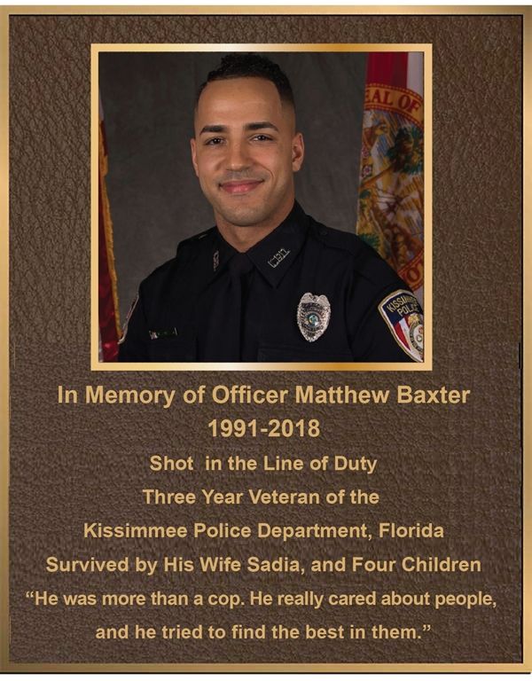 MB2394 - Brass-Plated Memorial Plaque with Giclee Photo of Police Officer, Sandblasted Painted Bronze Background, 2.5-D