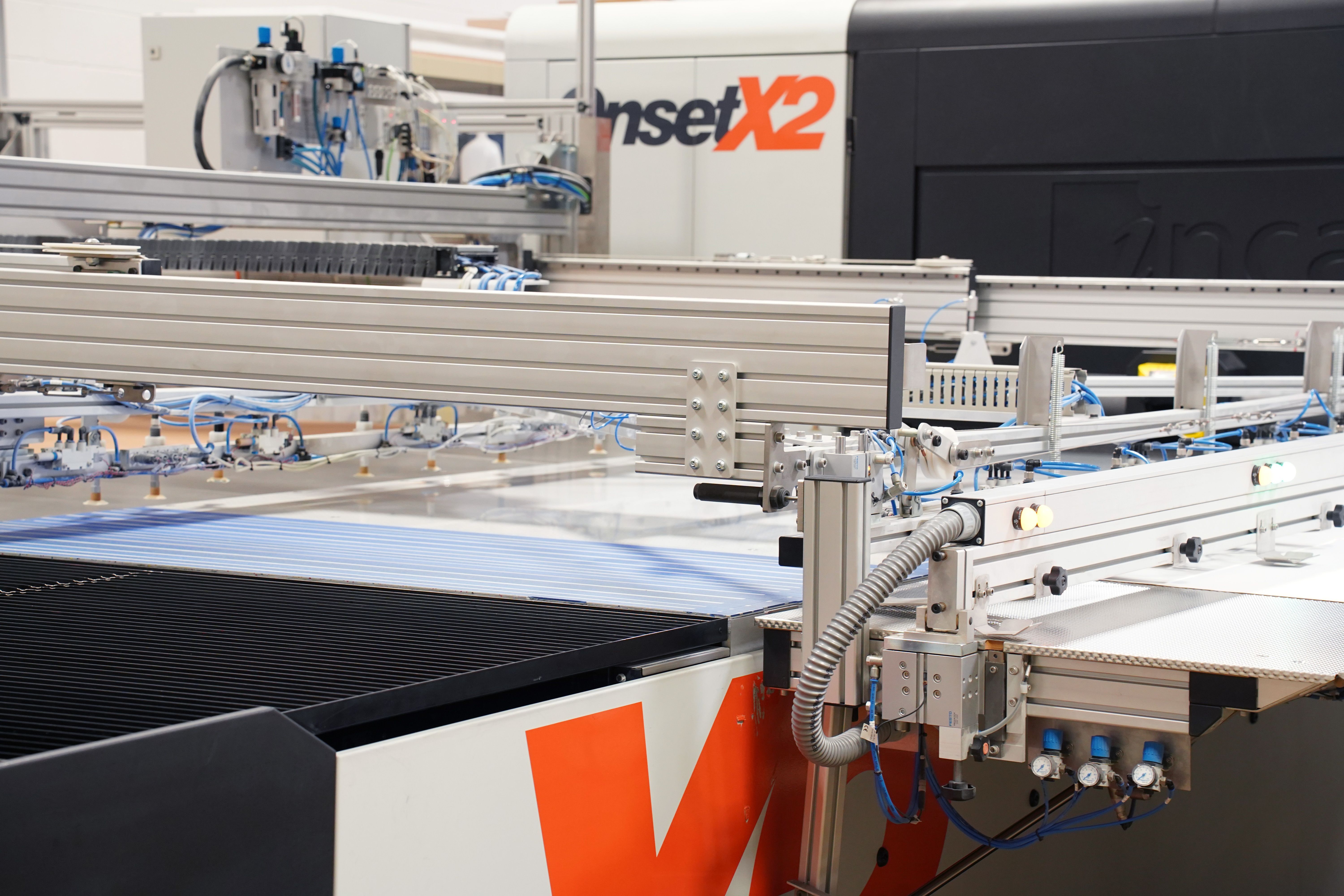 CROSSMARK WELCOMES NEW UV FLATBED PRESS