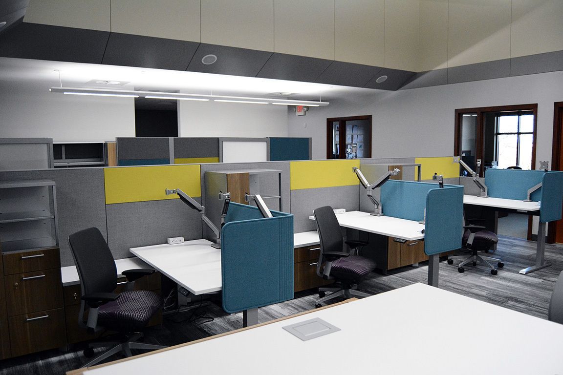 eakes office furniture