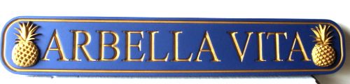 L21870 - Quarterboard Coastal Home Sign, with Pineapples and 24K Gold-leaf Gilding "Arbella Vita"