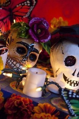 October: Dia de los Muertos 