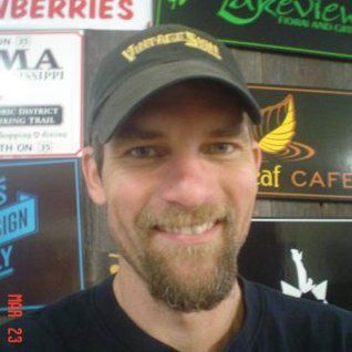 Wade Lambrigtsen, Vintage Sign Shop