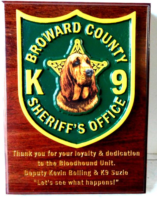 X33692 - Carved  Cedar Wall Plaque featuring the Badge of the of the  K-9 Unit  of the Broward County Sheriff's Office, 