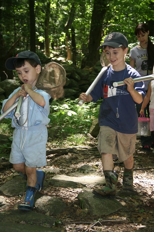 Educational nature programs spark wonder and enthusiasm