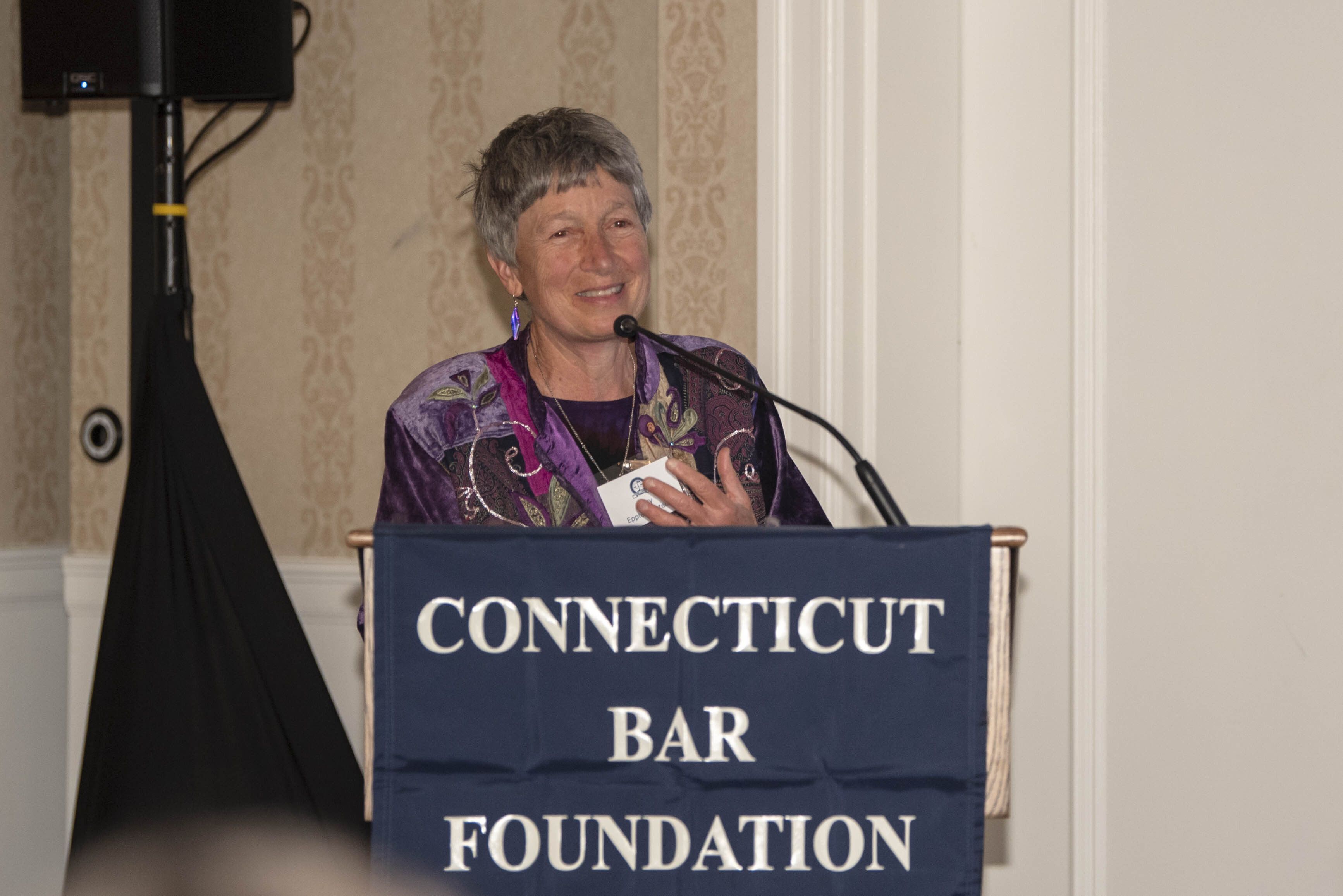 Amy Eppler-Epstein accepting Fitzgerald award