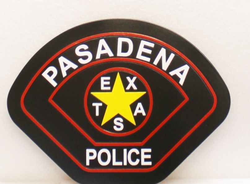 PP-2437 - Carved 2.5-D Multi-Level Plaque of the Shoulder Patch of the Police of  Pasadena, California