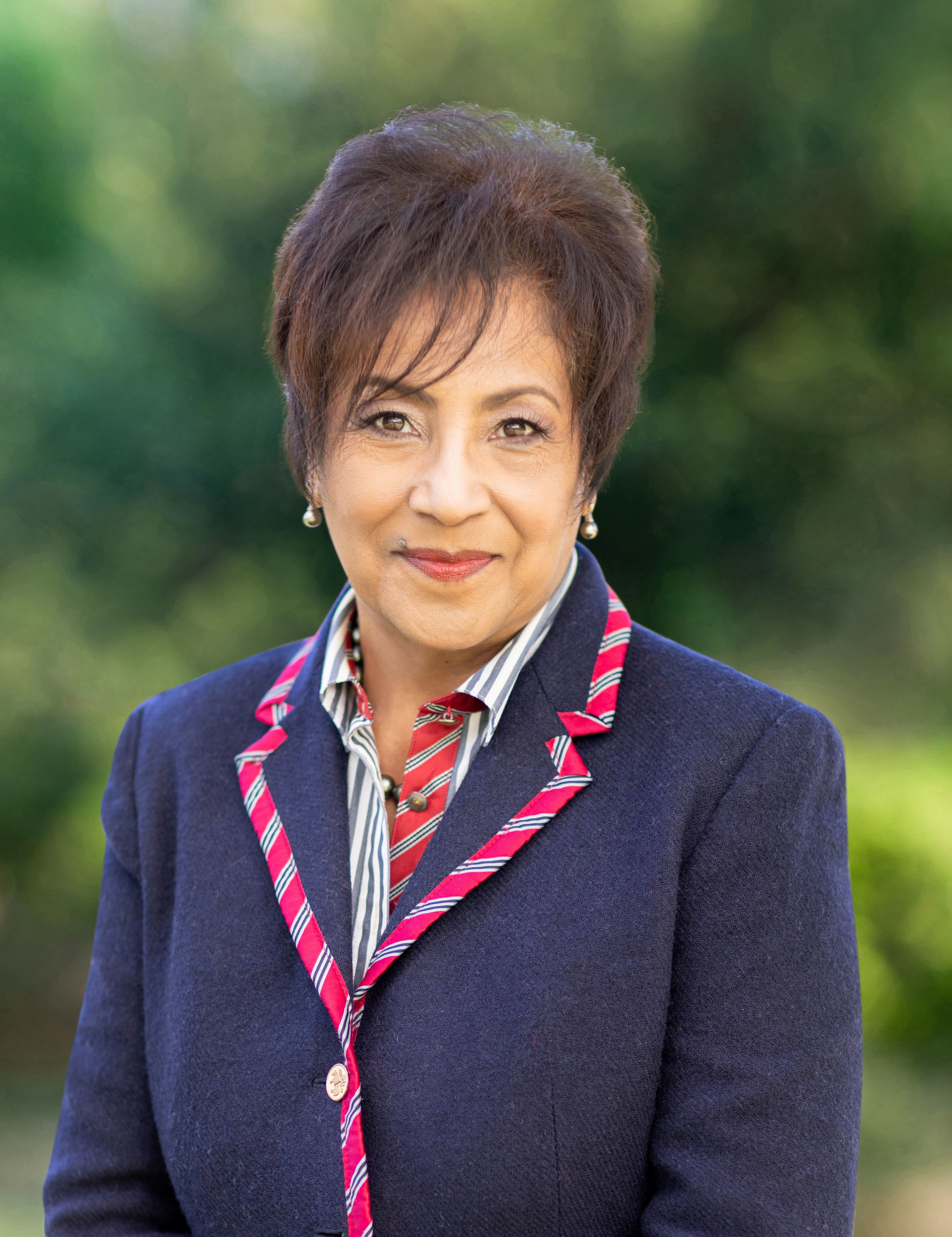 Linda Fontanilla |  Board Member