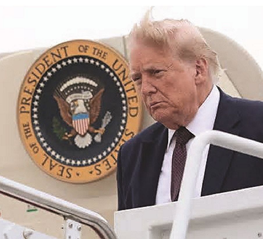 AP-1162 - Seal of the President of the United States on Air Force 1