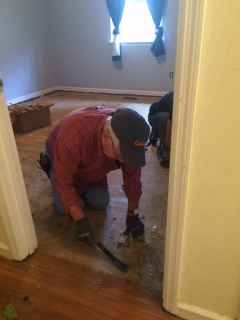 Catoosa County Habitat for Humanity Volunteers Help Local Resident