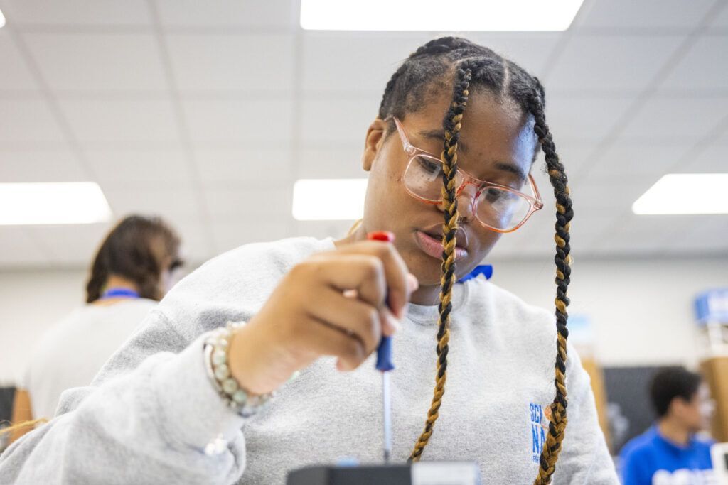 ‘I’m excited’: Sci High students empowered through learning to build solar generators