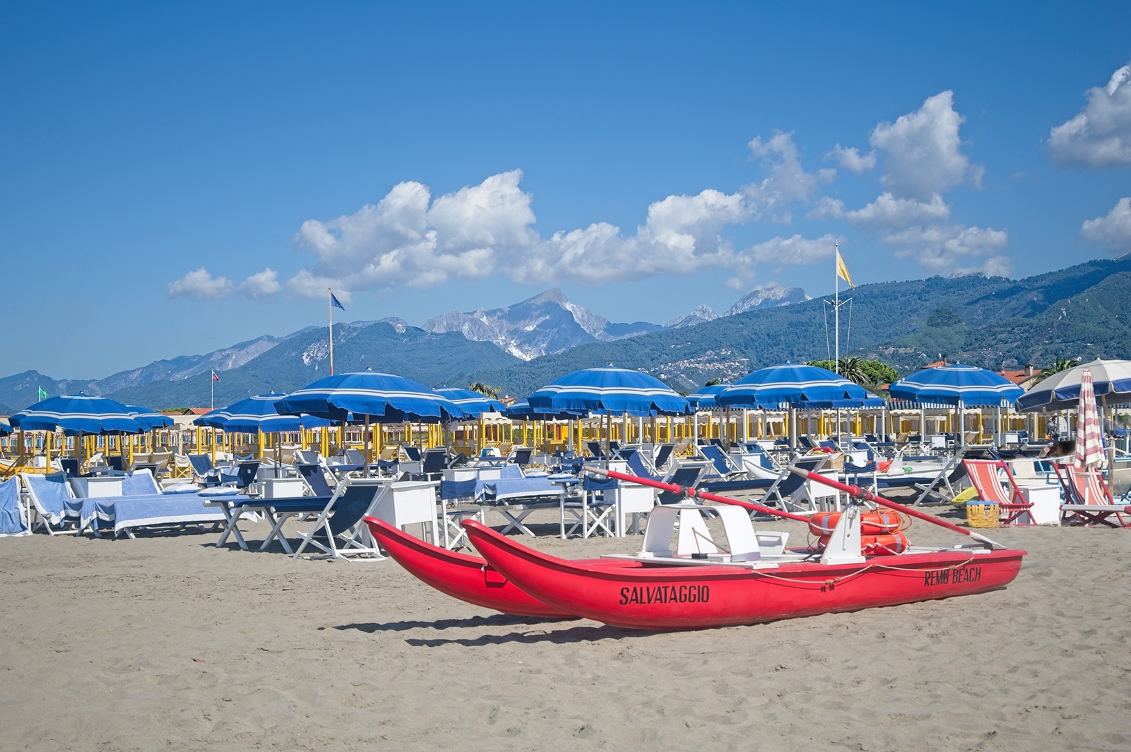 #P10 - "Forte dei Marmi" by Regina Farlekas (18+ Professional)