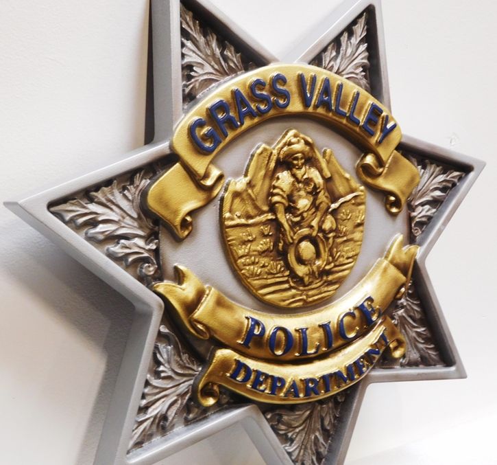 PP-1640 - Carved Plaque of the Star Badge of the Police Department of Grass Valley, California (Side View), 3-D Artist-Painted