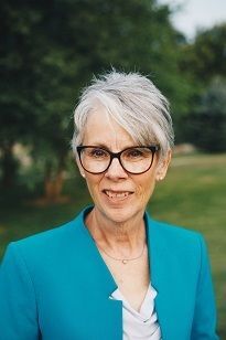 Headshot of Annette Dubas.