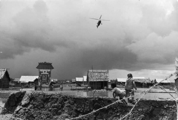 Helicopter over Binh Mung