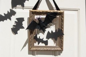 Goodwill Halloween DIY bat decor hanger