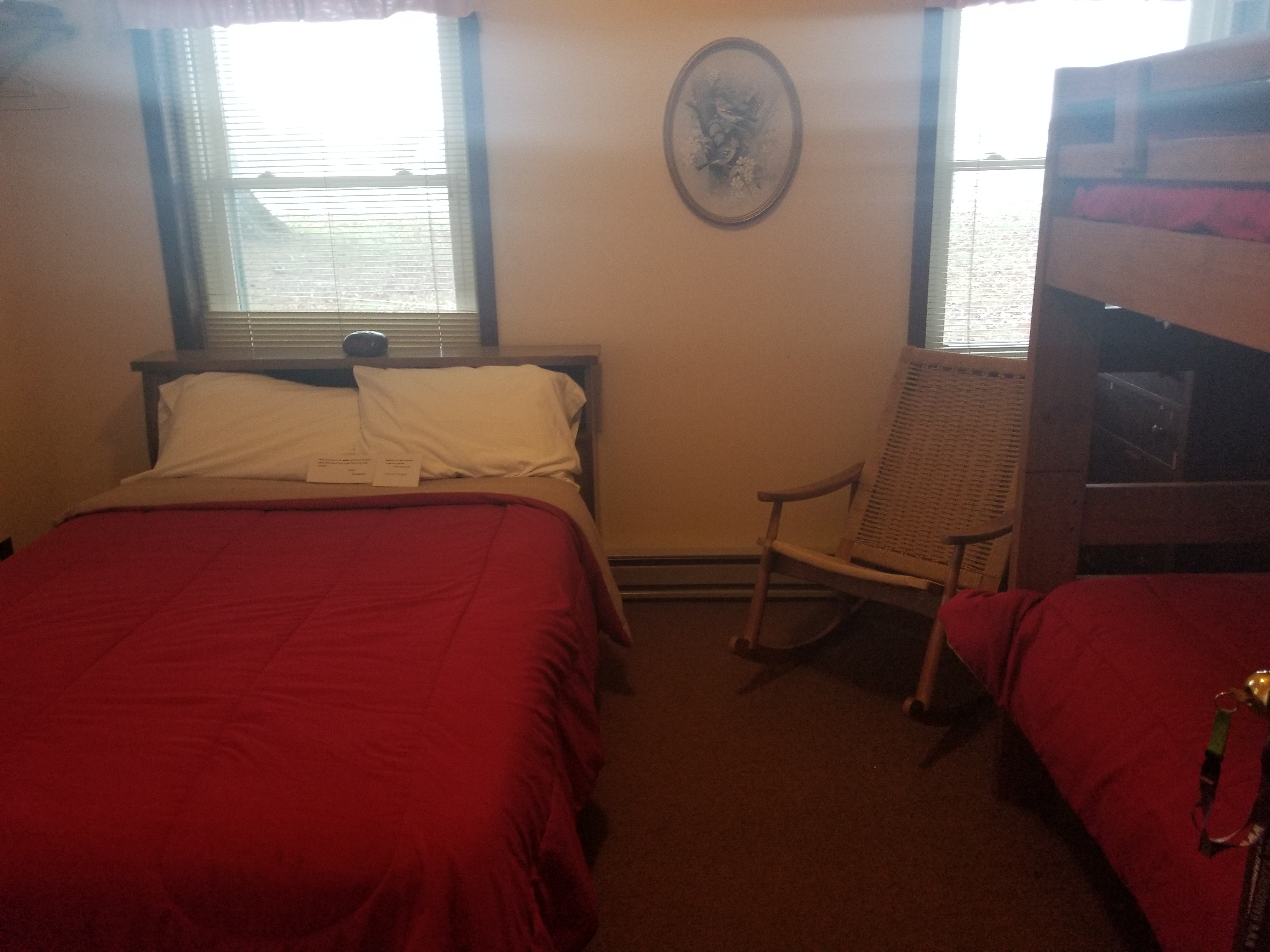 Room 7 - Full Bed & Twin Bunks