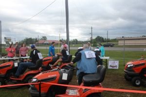 2016 Lawn Mower Race
