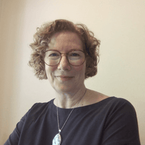 Amy Hewitt