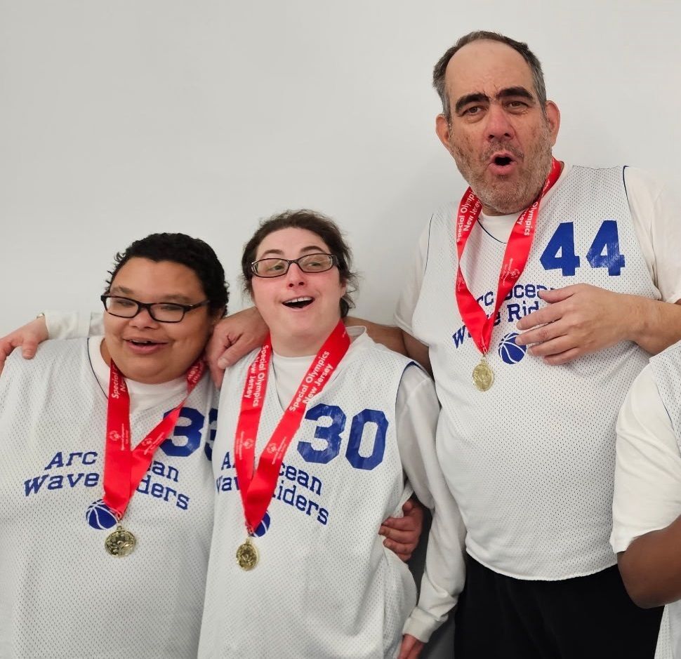 Wave Riders Basketball Medal Winners