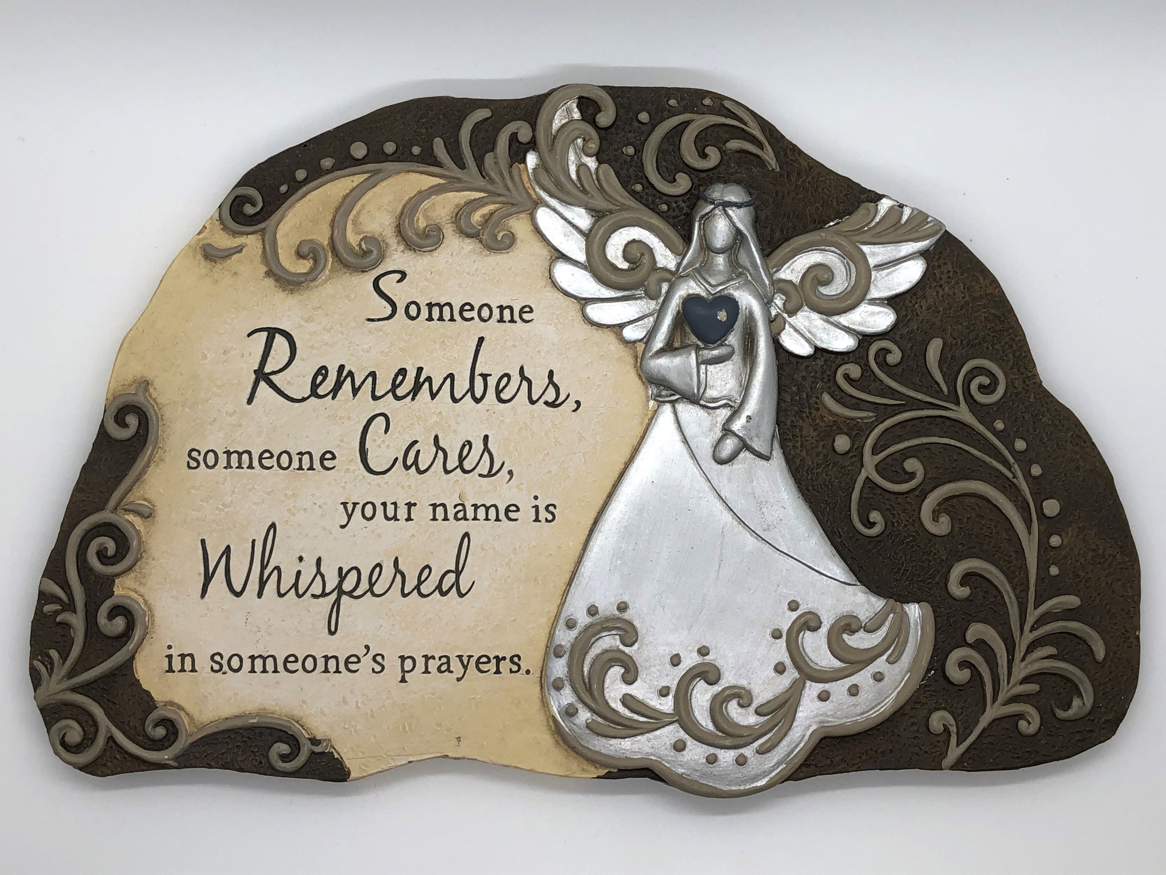 Garden Plaque Stepping Stones ~Someone remembers, someone Cares, your name is Whispered in someone's prayers