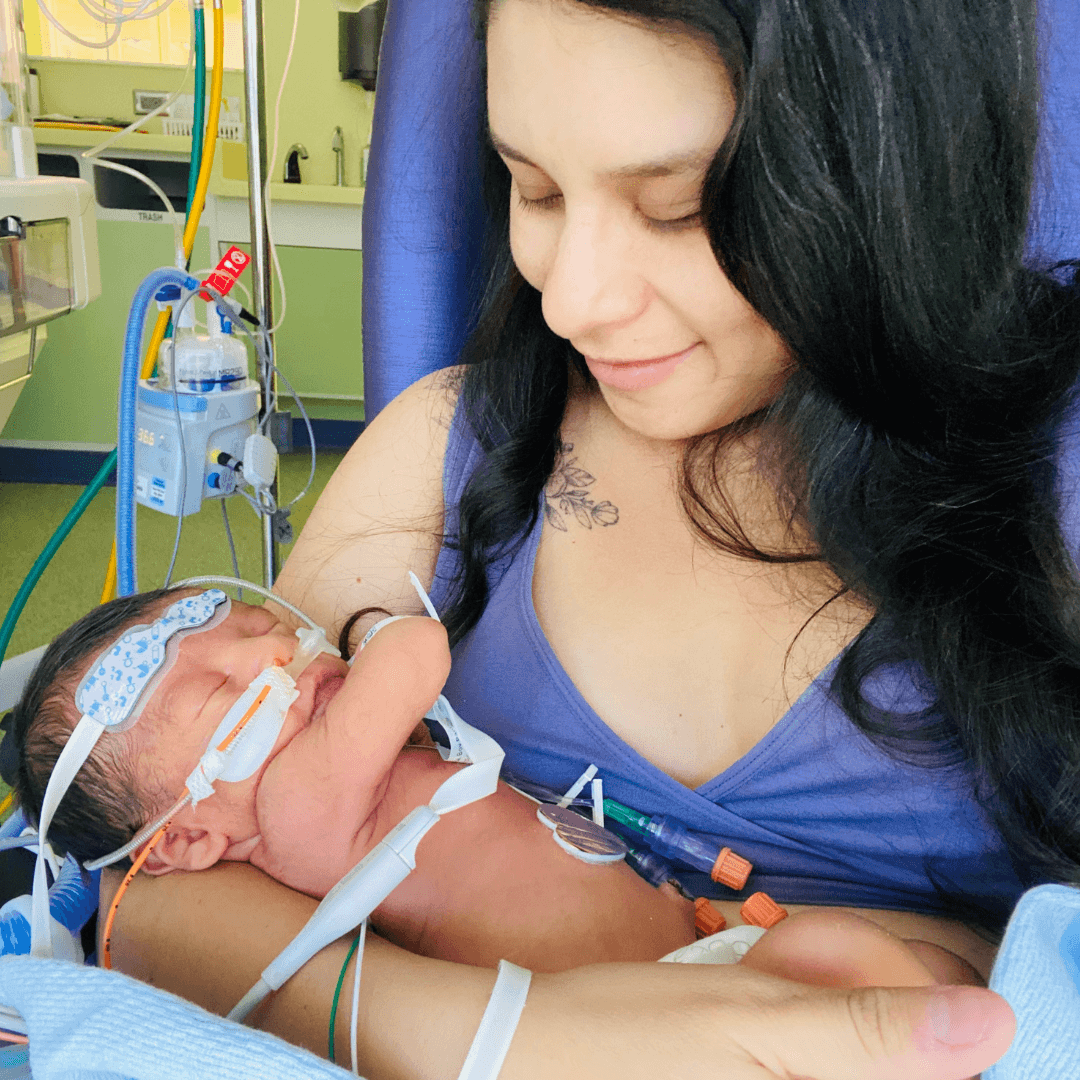 Latina/x Breastfeeding Week & NICU Awareness Month: How One Grateful Mother is Giving Back