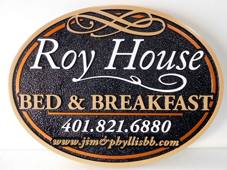 T29030 - Elegant "Roy House " B & B  Hanging Entrance Sign 