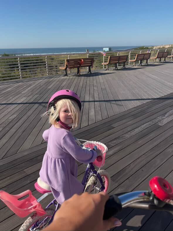 Isla's Royal Riders Cure the Cycle team