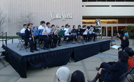 CYS Wind Ensembles performing at Stanford Shopping Mall