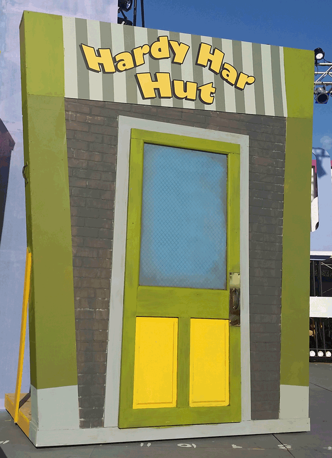 "Hardy Har Hut" storefront