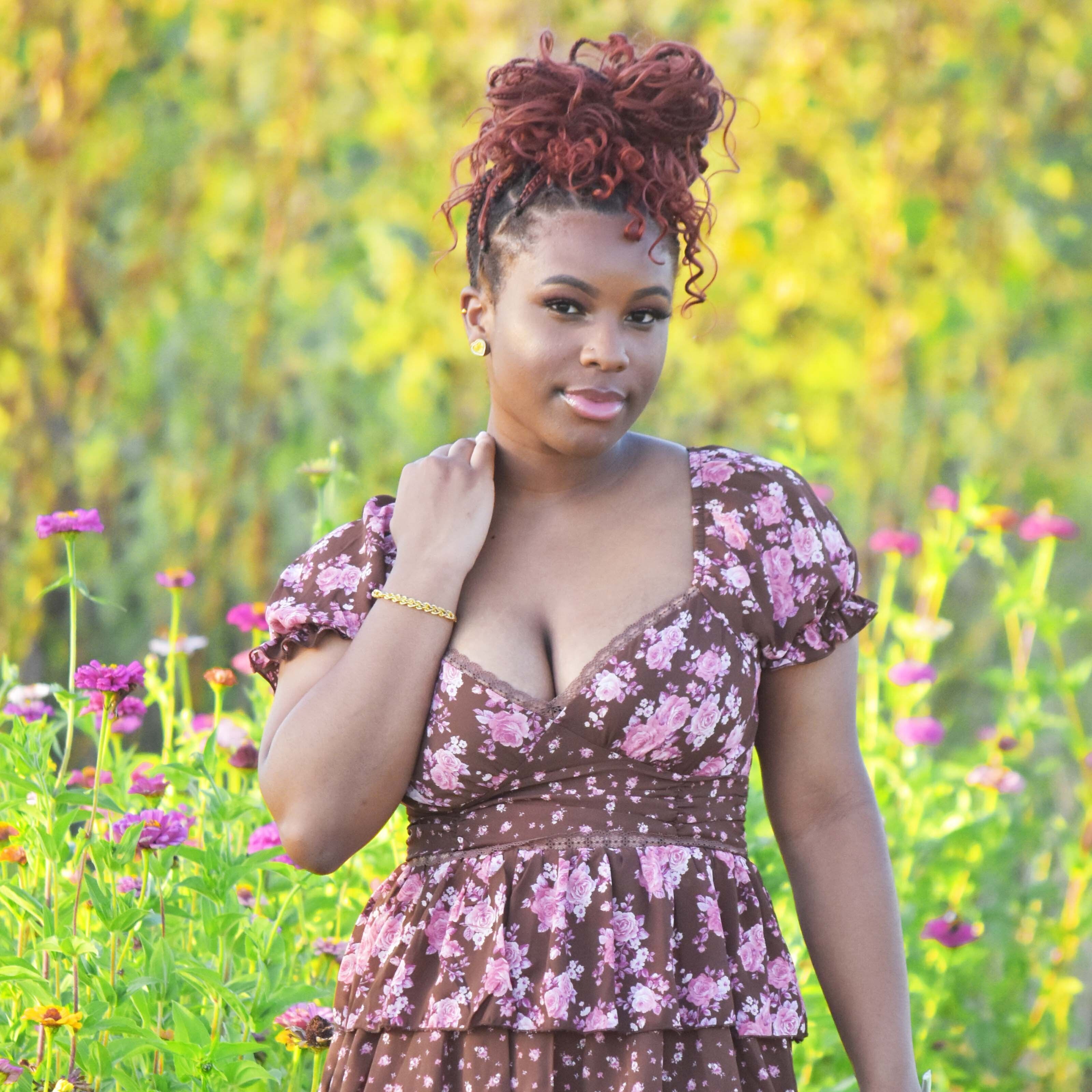 Maxine M. Zietz Scholarship